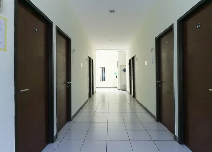 Orange Kost Surabaya